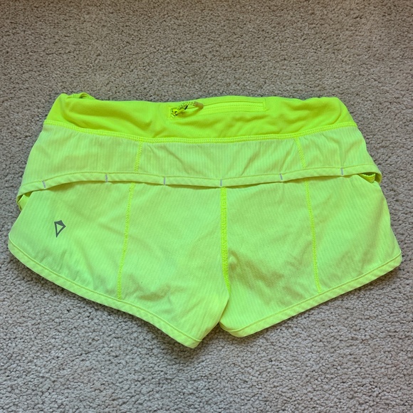 lululemon kids yellow shorts - Picture 2 of 5